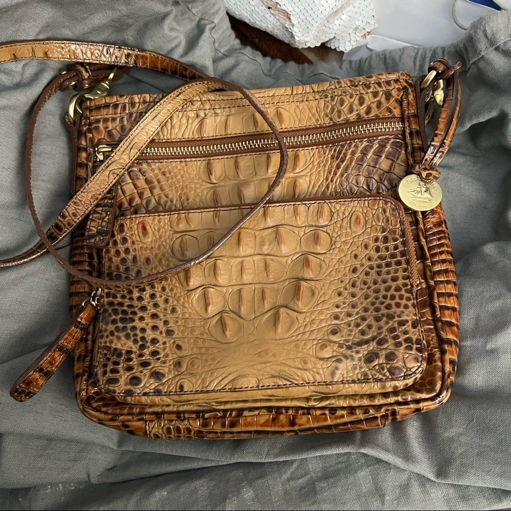 Brahmin crossbody *like new*